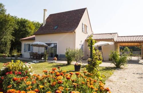 Castelnaud-la-Chapelle Villa | Ideal villa for 6 holidaymakers in black Périgord
