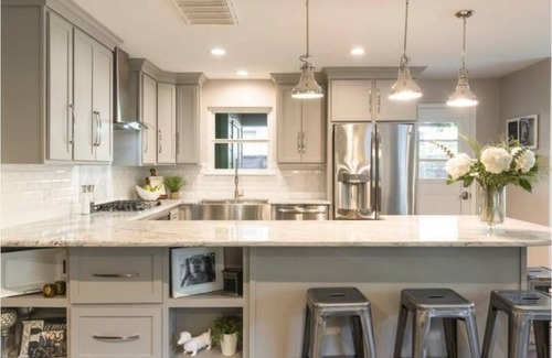 South Lamar House | Ideally Located Austin Bungalow - mins from restaurants, parks, & entertainment