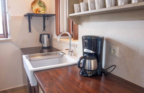 Mithimna House | Ideally located in the village center, near the sea with breathtaking views