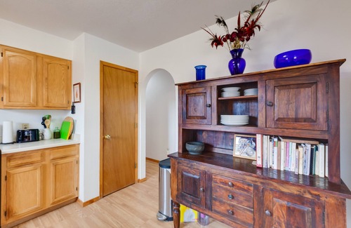 Taos House | Ideally Located Taos Vacation Rental w/Gas Grill