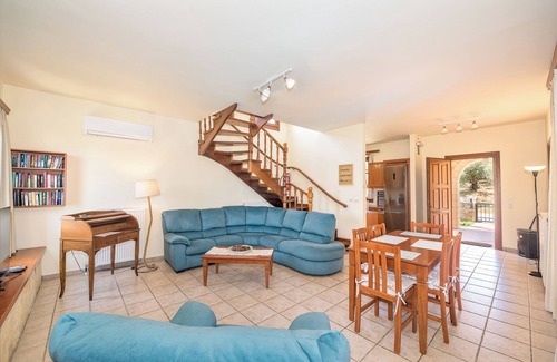 Spilia Villa | Ideally located, Villa katerina with salted Heated pool,to explore West Crete!