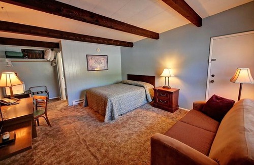 Twisp Hotel | Idle A While
