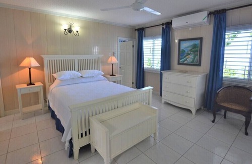 Rio Bueno Villa | Idleawile-Beachfront, Private Pool, Sea Kayaks, Own cook and Housekeeping staff!