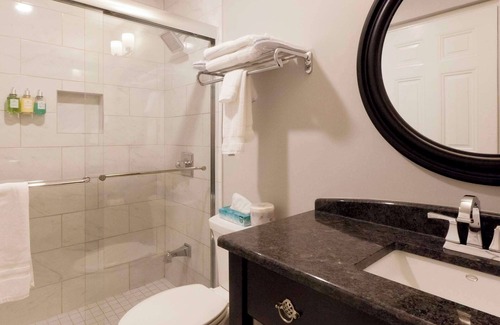 South London Hotel | Idlewyld Inn & Spa