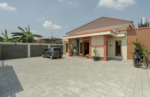Banjarsari House | IDR Green Guest House Syariah Mitra RedDoorz