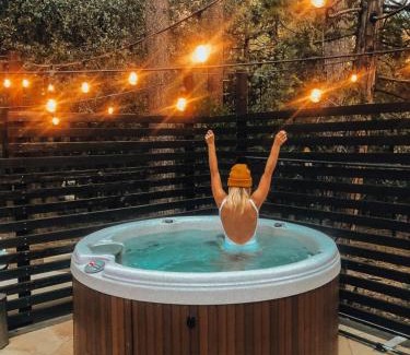 Idyllwild House | Idyllcottage Historic Walk2town Hottub Ac