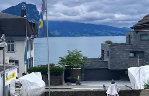 Vitznau Cottage | Idyllic 2-bedroom cottage in stunning Vitznau with Lake & Mountain views + WiFi