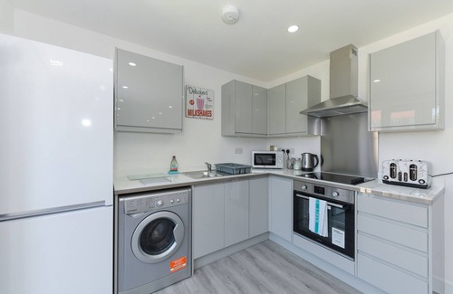 Gedling Apartment | Idyllic 2bed City Home, Low Carbon, Parking
