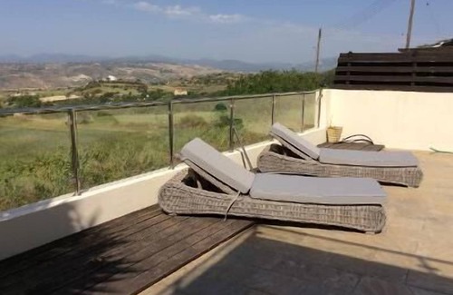 Stroumpi Villa | Idyllic 3 Bed Villa with Stunning Views