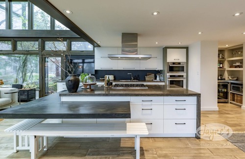 Mono House | Idyllic 4 Bed 3 Bath Country Retreat