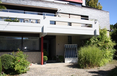 Hasenfeld Apartment | idyllic 60sqm apartment, just 700m from Lake Rursee