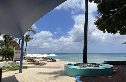 Porters House | Idyllic 7 Porters Court, Beach Club Membership, pool, 5min walk beach, Holetown