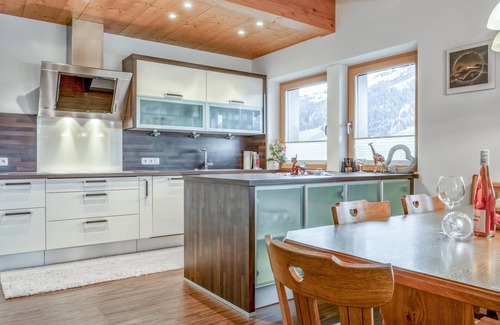 Sankt Jakob in Haus Apartment | Idyllic apartment, terrace and mountain view