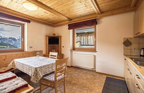 La Valle Apartment | Idyllic Apartment "Confolia 3" with Mountain View, Garden & Wi-Fi