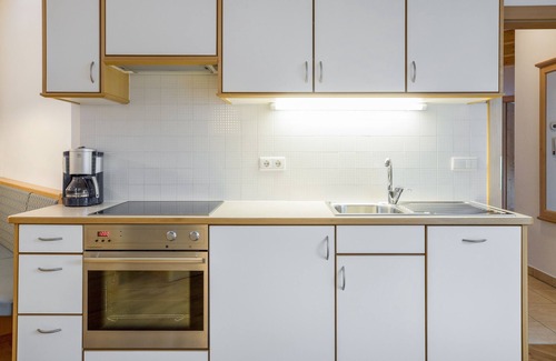 Valles Apartment | Idyllic Apartment "Wieserhof Philipp" with Balcony, Mountain View & Wi-Fi