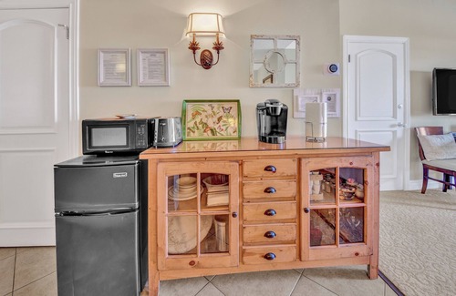 Fernandina Beach Condo | Idyllic Beach Suite with Big Ocean Views