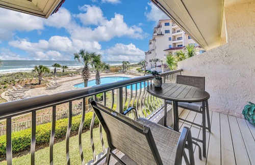 Fernandina Beach Condo | Idyllic Beach Suite with Big Ocean Views