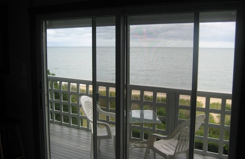 Mashpee House | Idyllic Cape Cod beachfront home