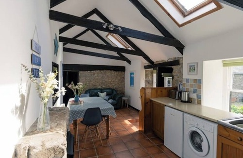 Castallack Cottage | Idyllic cottage in Lamorna valley -walk to pub&sea