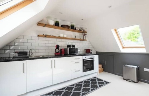 Woolbeding Cottage | Idyllic Cottage in the heart of The South Downs