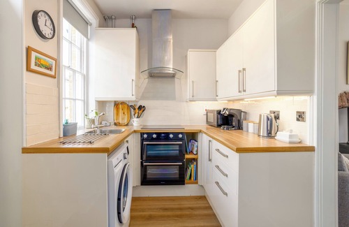 Shipley House | Idyllic Cottage Saltaire World heritage | Free On-street Parking