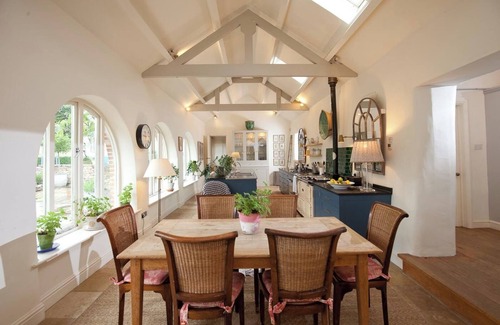 Redlynch House | Idyllic Country House - Pool & Tennis Court