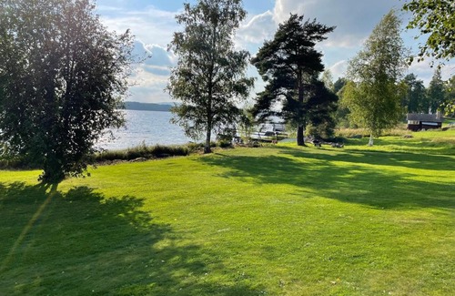 Leksand House | Idyllic Dalarna farmhouse at the lake