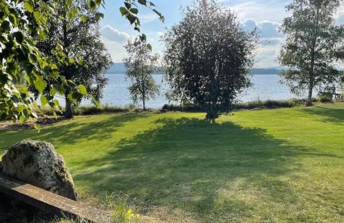 Leksand House | Idyllic Dalarna farmhouse at the lake