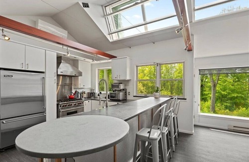 Dorset House | Idyllic Dorset Home: Serene Escape w/amazing views
