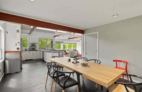 Dorset House | Idyllic Dorset Home: Serene Escape w/amazing views