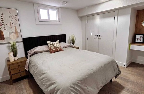 Sherwood Park Other | Idyllic Farmhouse Retreat - Mera Pind