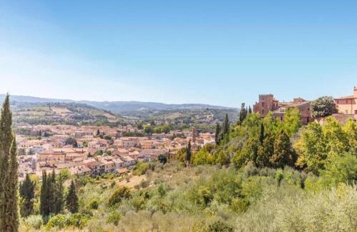 Varna House | Idyllic Farmhouse in Gambassi Terme-Fi with Swimming Pool