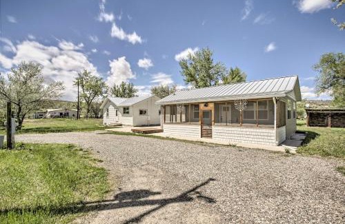 Lucerne House | Idyllic Gem Screened Porch, half Mi to River!