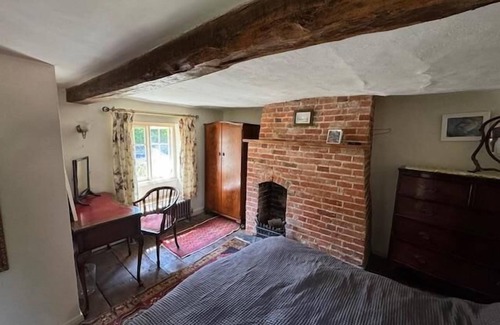 Okeford Fitzpaine Cottage | Idyllic Historic Thatched Cottage Hardy's Dorset