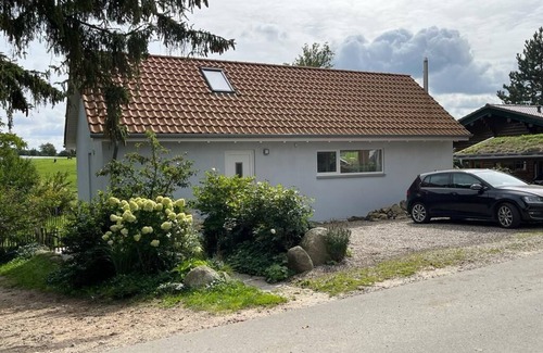 Nessendorf House | Idyllic holiday home between the Baltic Sea beach and Feld