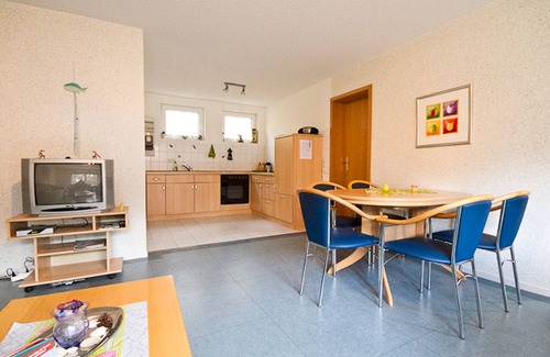 Meesiger Apartment | Idyllic holiday home in the nature near the lake (NO. 3)