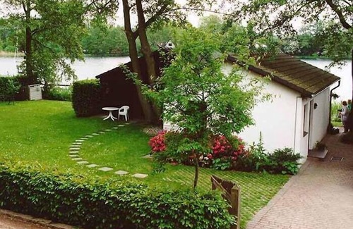 Timmdorf House | Idyllic holiday home in Timmdorf on a lake plot with its own lake access