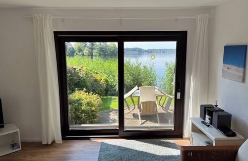 Timmdorf House | Idyllic holiday home in Timmdorf on a lake plot with its own lake access