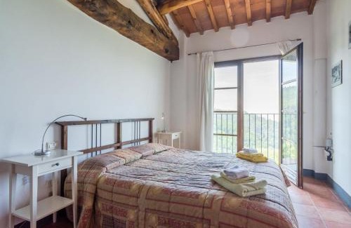 Pescia House | Idyllic Holiday Home in Pescia with Swimming Pool