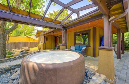 Kernville House | Idyllic Home in Kernville with Private Beach Access
