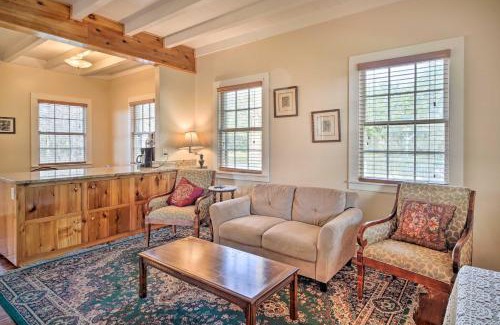 Houma House | Idyllic Houma Vacation Rental on Shared Pond!