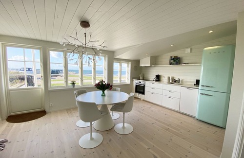 Torekov Ski Chalet | Idyllic house by Torekov harbor with sea view | SE01043