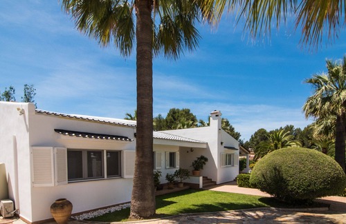 Santa Ponsa House | Idyllic house with tropical garden and private pool in a quiet residential area