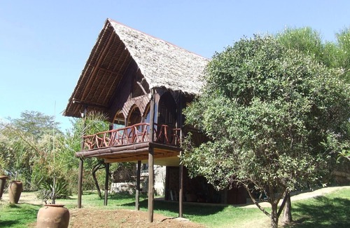 Naivasha Villa | Idyllic Lake Naivasha Retreat in Green Park