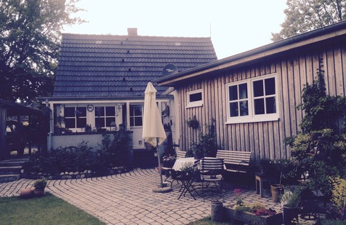 Meldorf House | Idyllic living at the city park