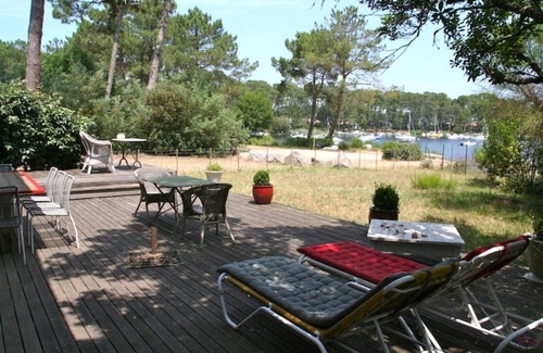 Lacanau House | Idyllic Location on the lake, garden and terrace, direct beach access
