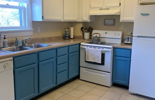 South Haven House | Idyllic Location - Walk to Town and Beaches