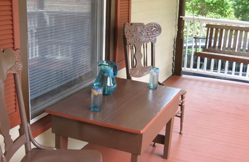 South Haven House | Idyllic Location - Walk to Town and Beaches