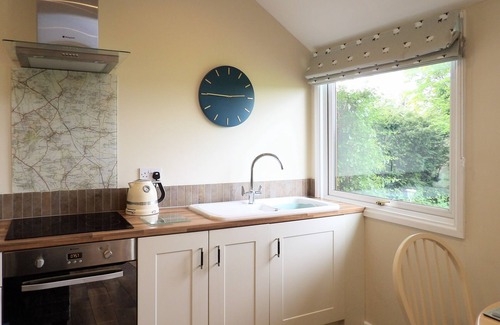 Chipping Campden Cabin | Idyllic North Cotswolds Cottage for Couples (and dogs!)