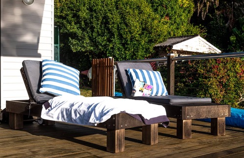 Avalon Beach House | Idyllic, picturesque 2 bedroom cottage with deep water jetty on the waterfront